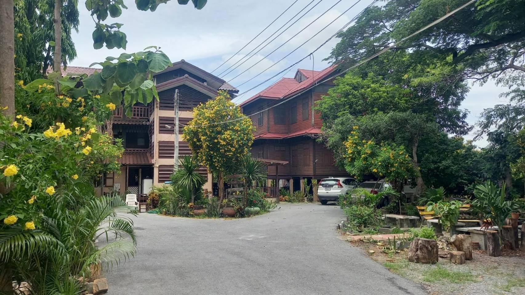 Baan Lotus Guest House Phra Nakhon Si Ayutthaya Exterior photo